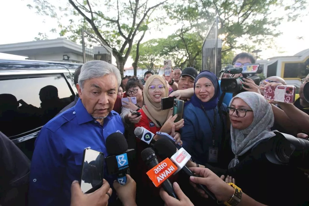 Zahid dismisses talk of infighting over Mahkota