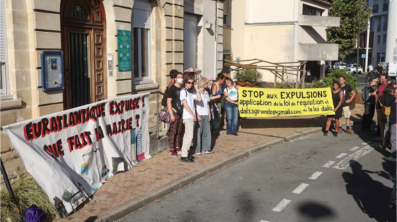 À Bègles, une centaine de personnes s’opposent à l’expulsion de familles par Bordeaux Euratlantique