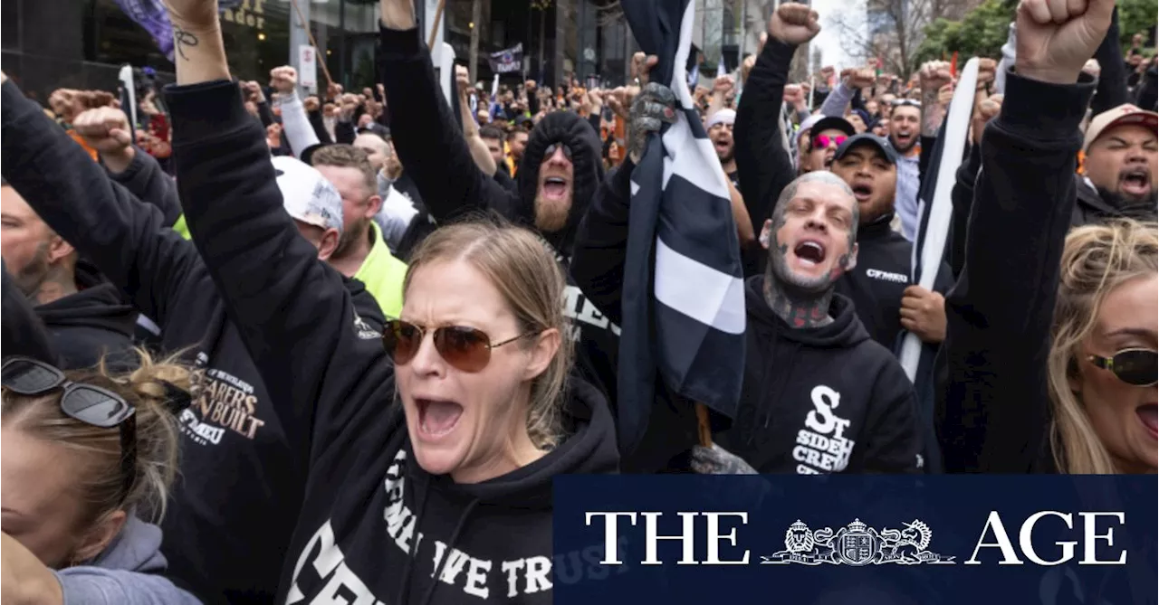 Protest directs fury at Labor as tens of thousands march through city for CFMEU