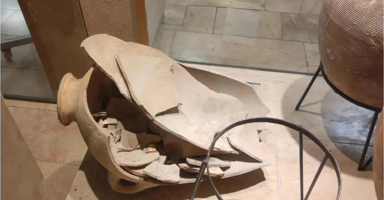 Boy accidentally breaks 3500-year-old Middle Bronze Age pitcher at Israeli museum