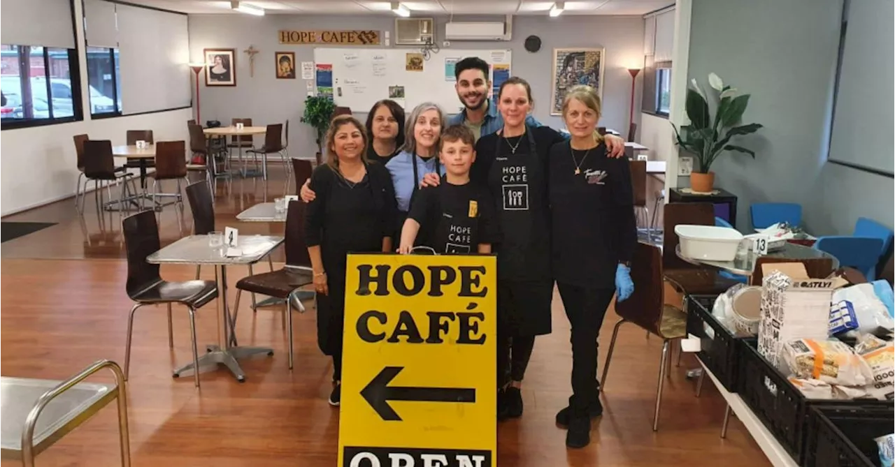 Melbourne cafe delivers 'hope' to the community with every free meal