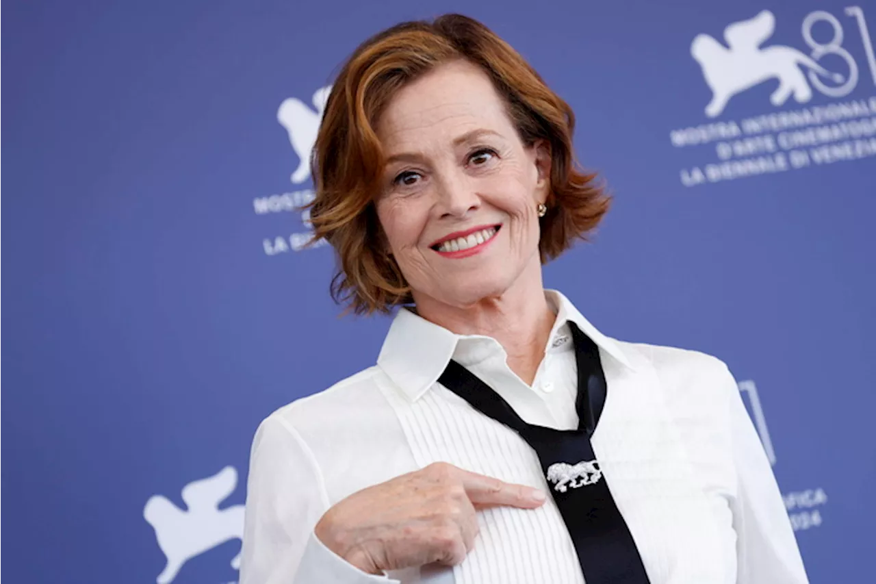 Sigourney Weaver: 'Elettrizzata per Kamala Harris'