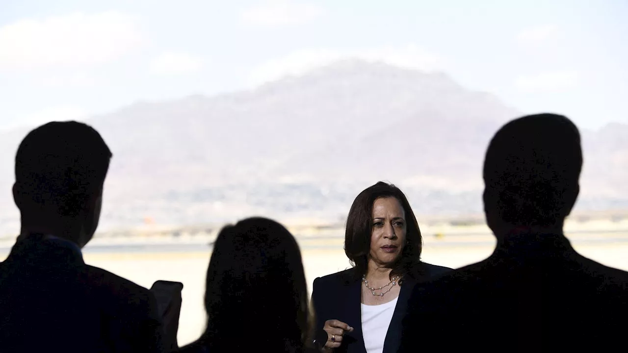 Did Kamala Harris ‘Flip-Flop’ on Building the Border Wall?