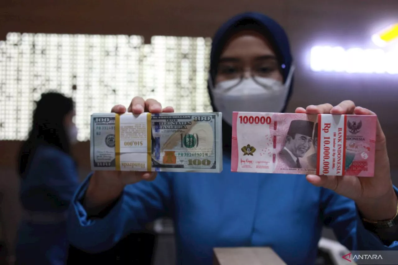 Rupiah merosot karena sentimen 'risk-off' di pasar