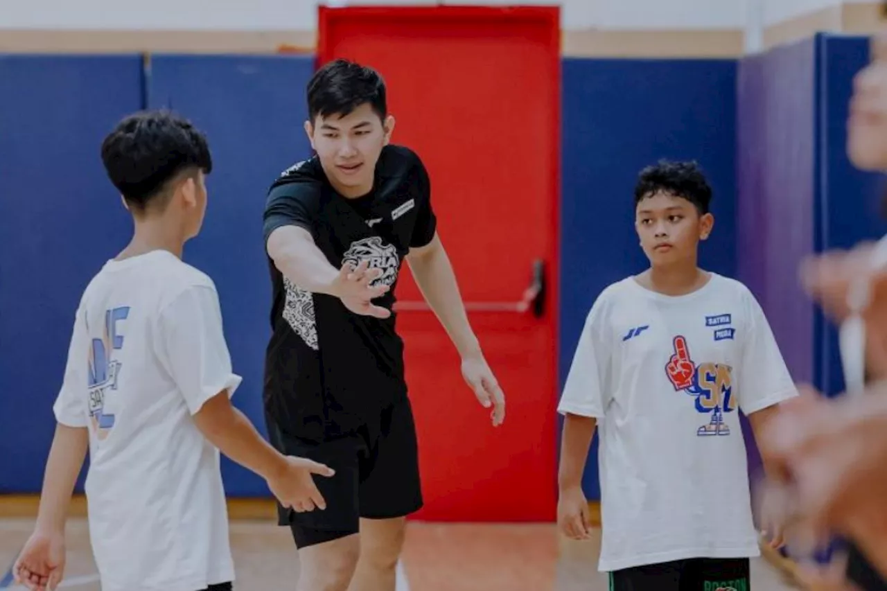 Satria Muda aktif edukasi kelompok umur berbagi ilmu tentang basket