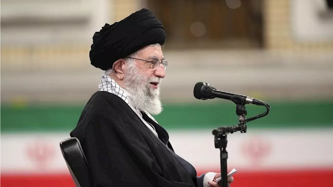 Pemimpin Tertinggi Iran Khamenei Tiba-Tiba Mau Nego sama AS, Ada Apa?