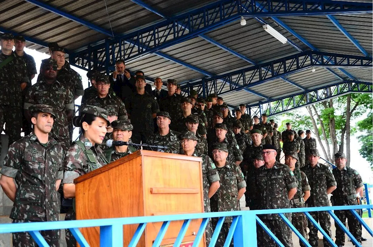 Governo permite alistamento voluntário de mulheres no serviço militar