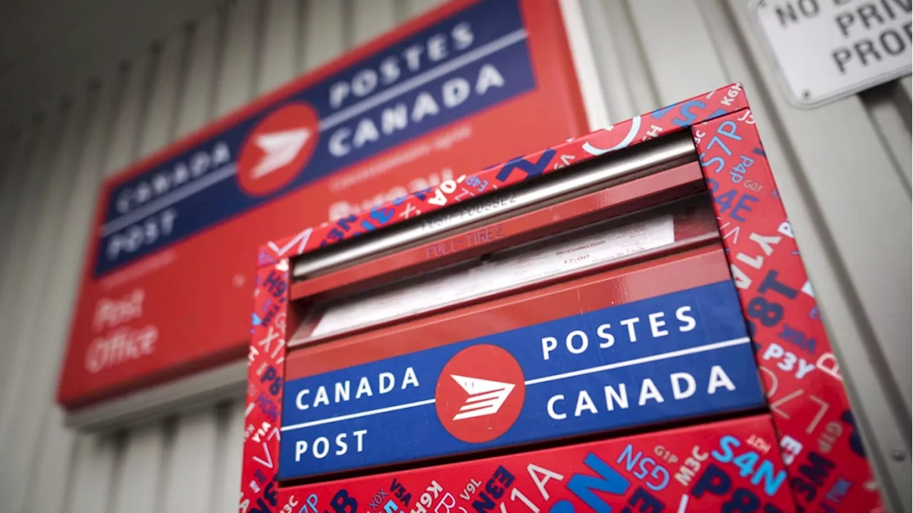 Canada Post at 'critical juncture,' financial situation unsustainable: board chair