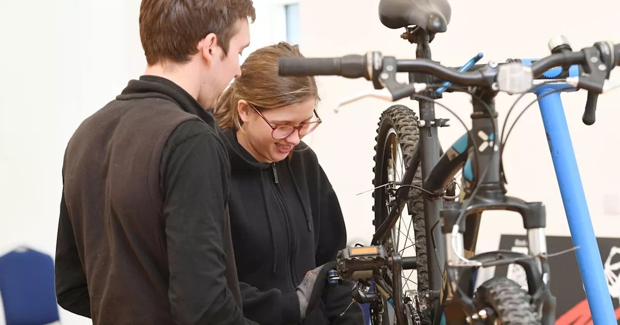 Community initiative will train young mechanics to maintain and repair bikes