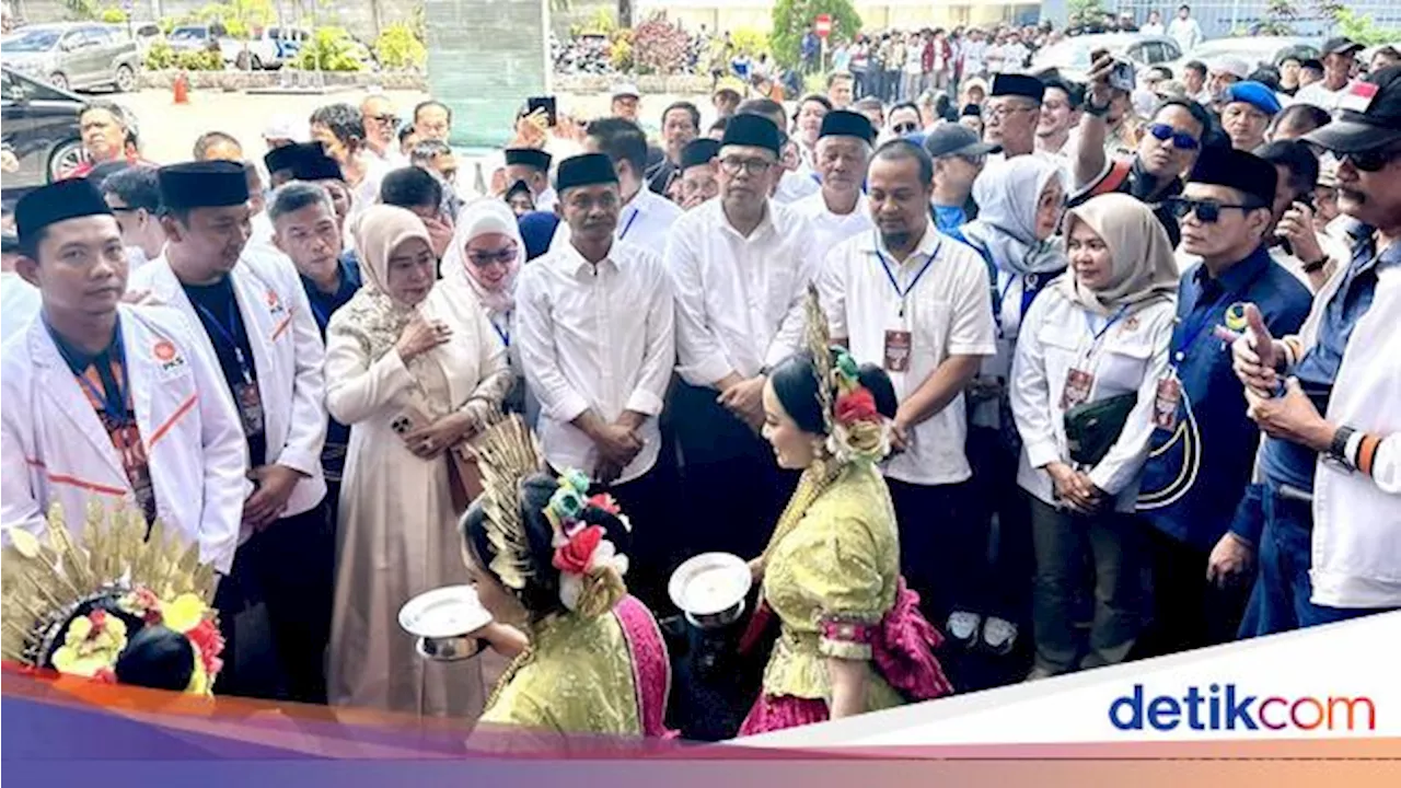 Asman-Akmal Daftar Pilkada Bone 2024 di KPU Didampingi Bacagub Sulsel ASS