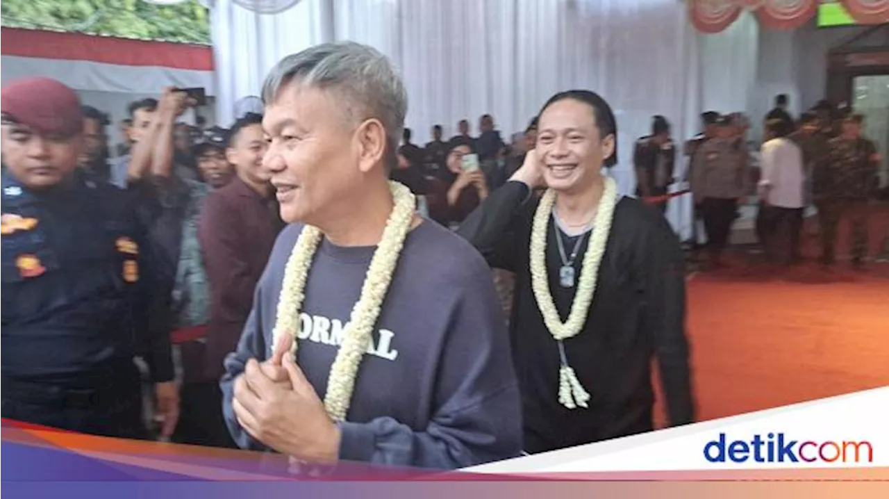 Dimyati-Alam 'Mbah Dukun' Resmi Daftar Pilwalkot Banjar