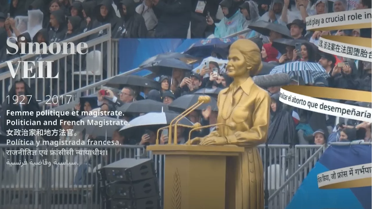 Paris 2024 : plusieurs villes se disputent les statues de figures féminines dévoilées pendant la cérémonie d'o