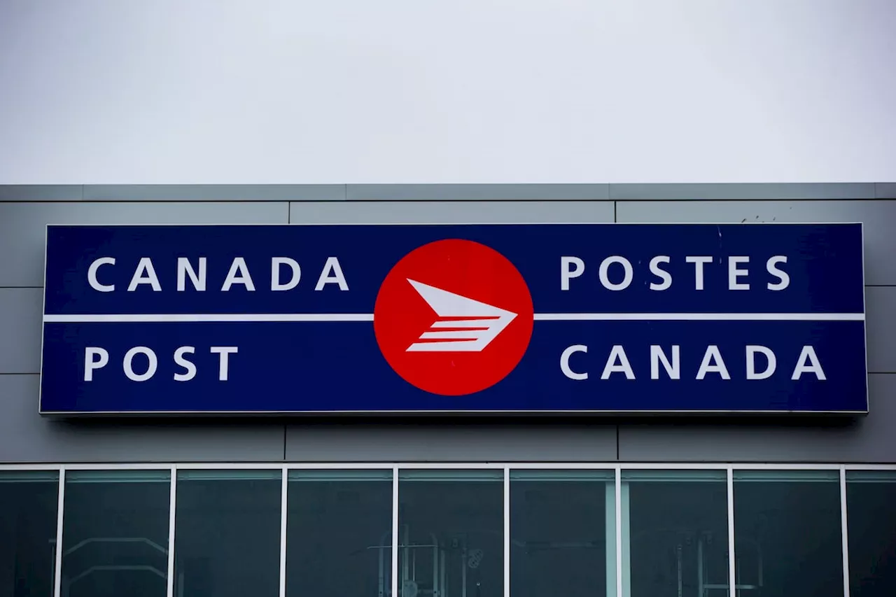 ‘Critical juncture’: Canada Post board chair says organization’s financial situation is unsustainable