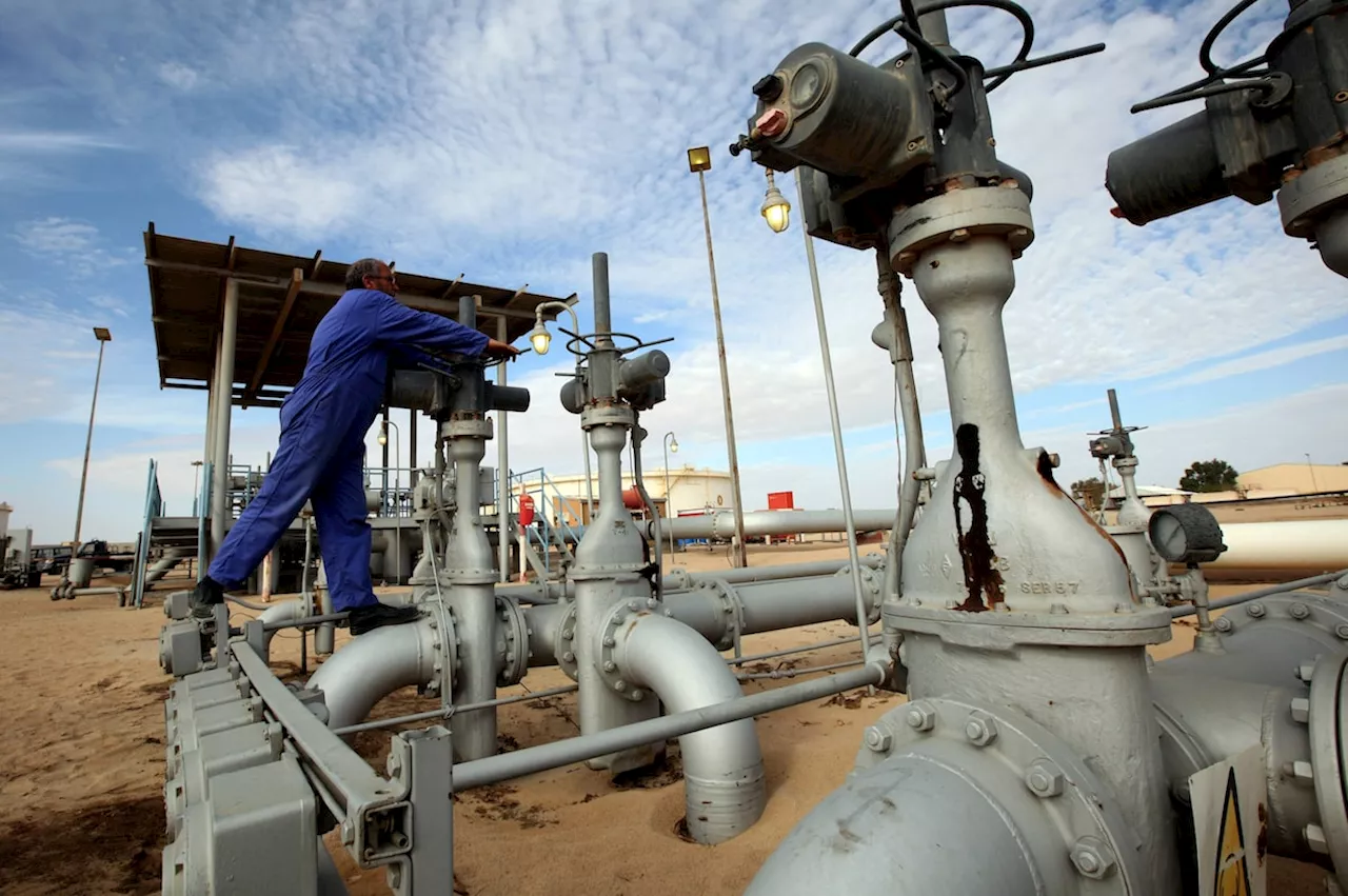 Libya’s oil blockade widens as factions vie to control central bank