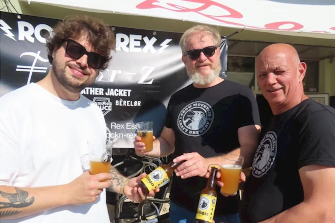 Rockband Black Leather Jacket presenteert op Rock ‘N Rex nieuw album én eigen bier: “Hopelijk smaakt onze muzi