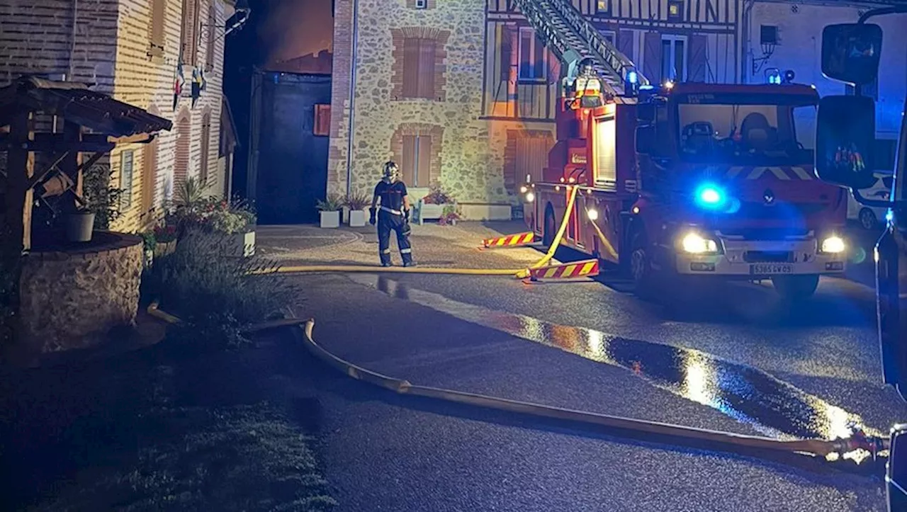 Durfort : un violent incendie se déclare en pleine nuit et détruit un immeuble, dix personnes évacuées