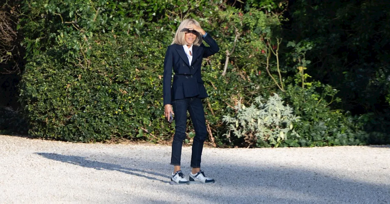 Pourquoi Brigitte Macron est-elle accro à cette marque de baskets française ?