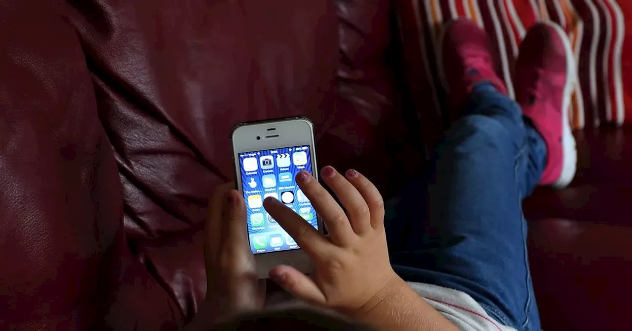 New warning to anyone with children under 16 who own mobile phone