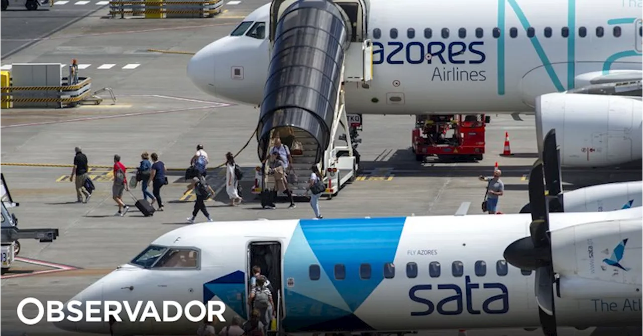 Trabalhadores de terra da SATA afetos ao SINTAC em greve durante um mês