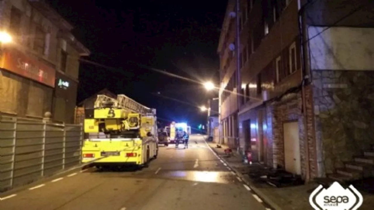 Mueren dos hombres al caer su coche desde un puente al río Eo en Asturias