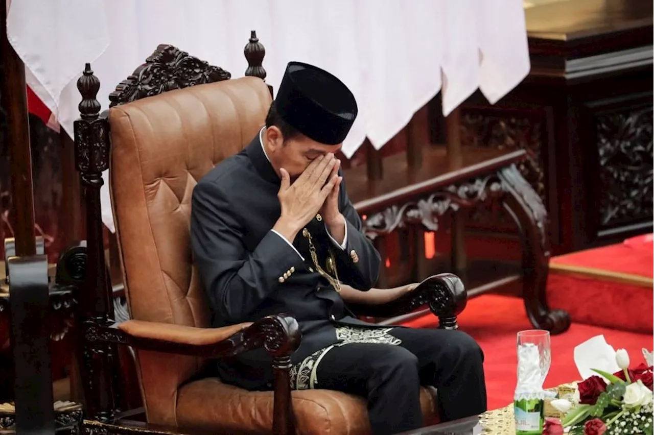 Netizens call Jokowi by birth name Mulyono as form of protest