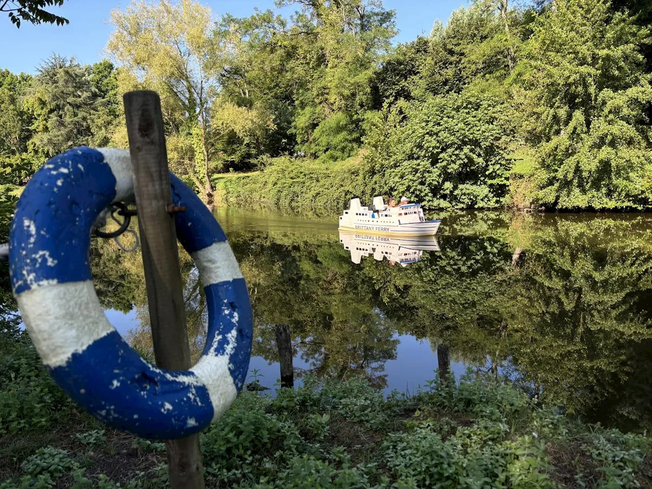 Loisirs en Dordogne : au port miniature de Bergerac, on peut devenir capitaine d’un bateau