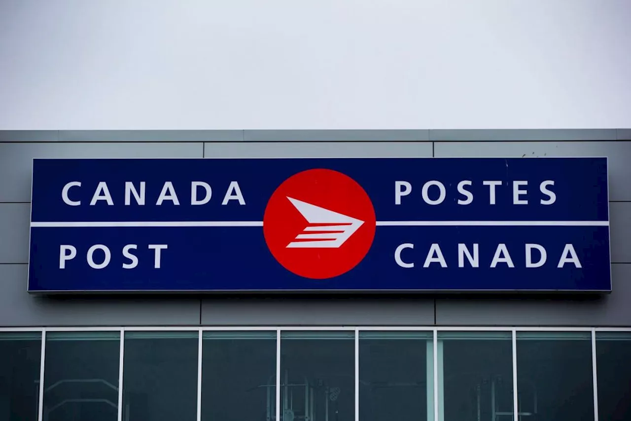 Canada Post at 'critical juncture,' financial situation unsustainable: board chair