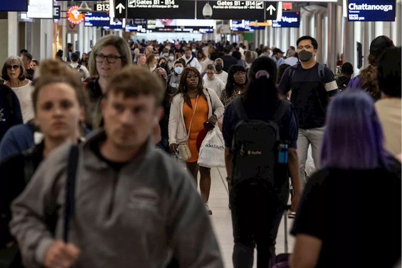 U.S. travelers set to end summer on a high note with record Labor Day air travel