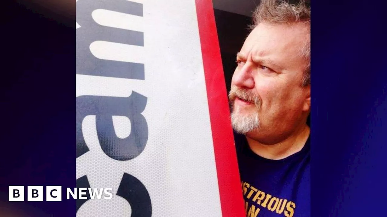 Man buys RAF Scampton sign bigger than his Lincoln house