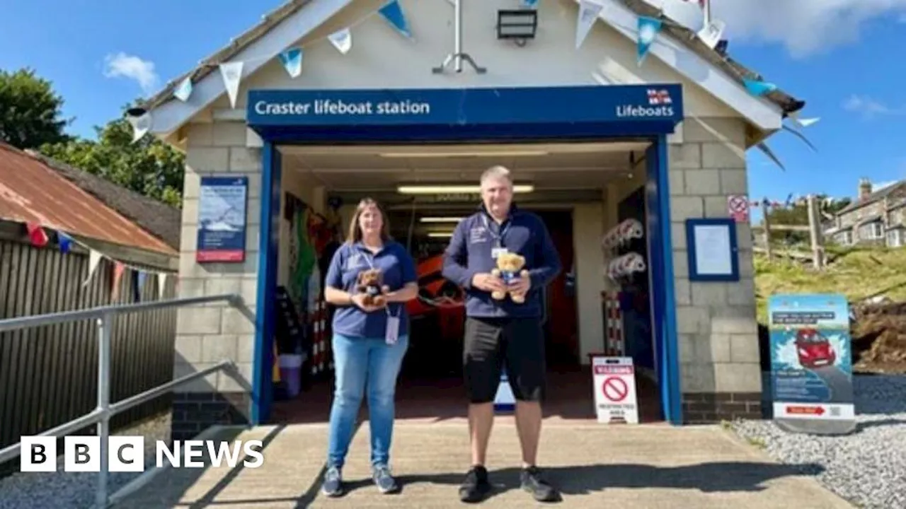 RNLI: Surrey couple 'on target' to visit every lifeboat station