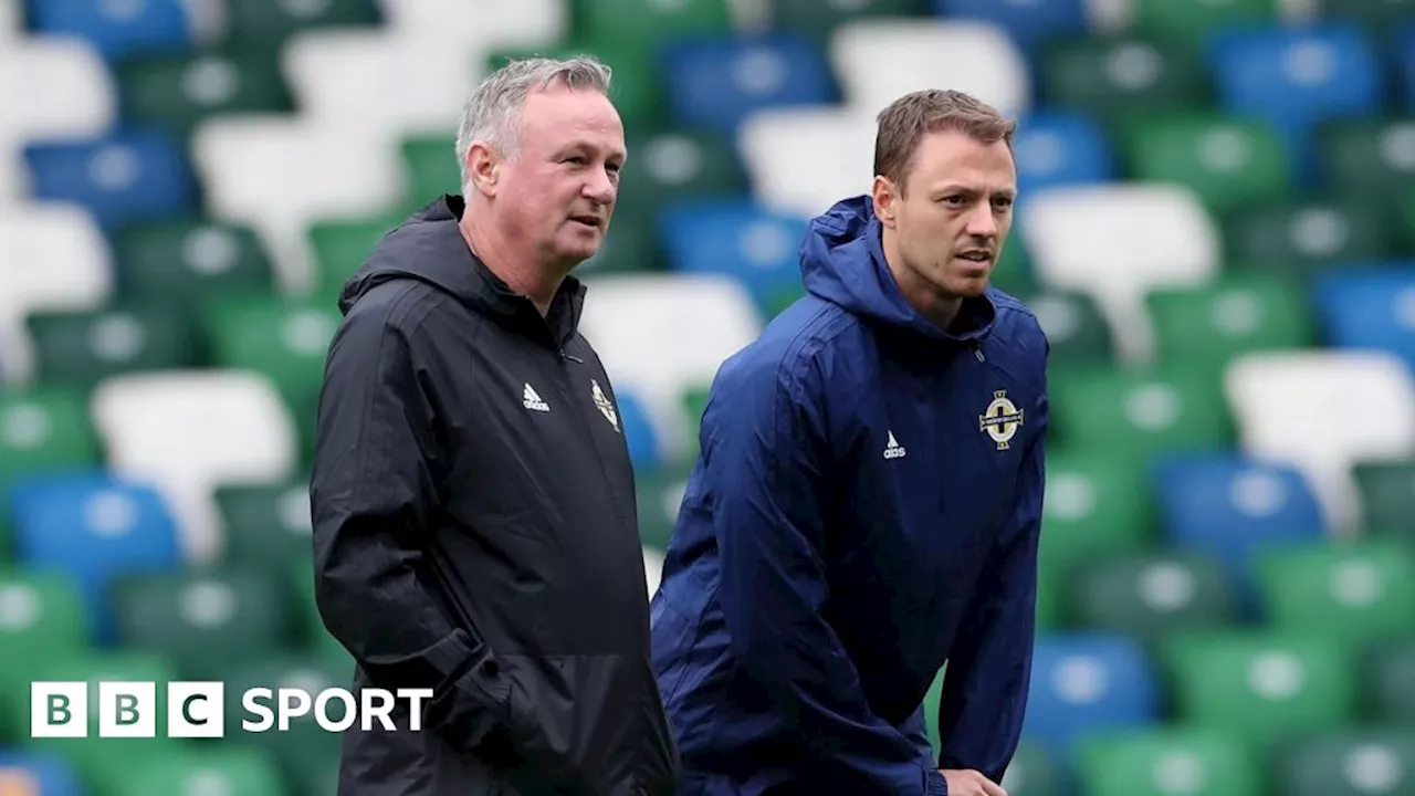 Jonny Evans: NI manager Michael O'Neill hails 'fantastic' defender