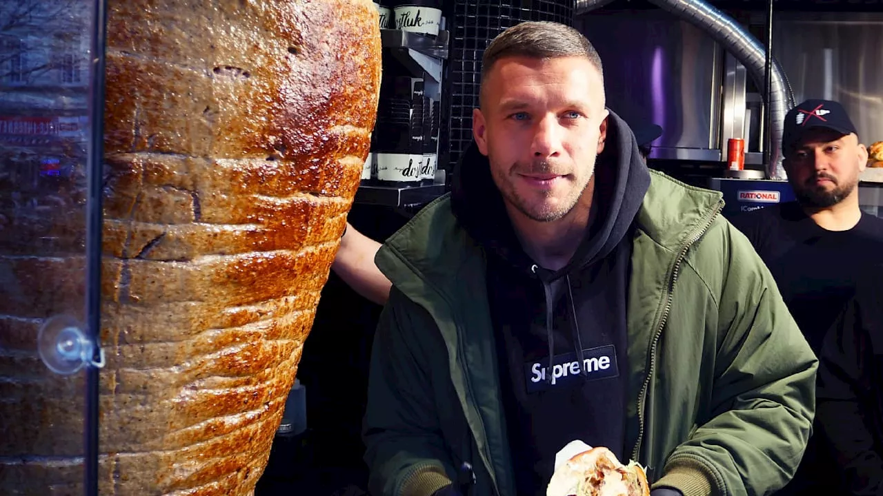 Lukas Podolski: Große Fast-Food-Revolution – Poldi verkauft jetzt auch Roboter-Döner