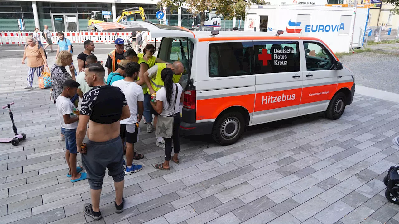 Hitze-Bus rollt mit Wasser und Sonnencreme durch Stuttgart