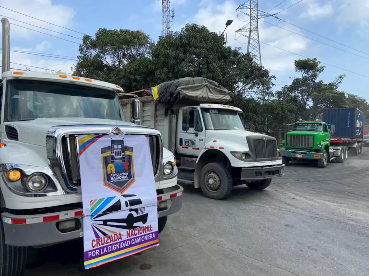 Camioneros del Valle se suman a la protesta por aumento del precio del ACPM