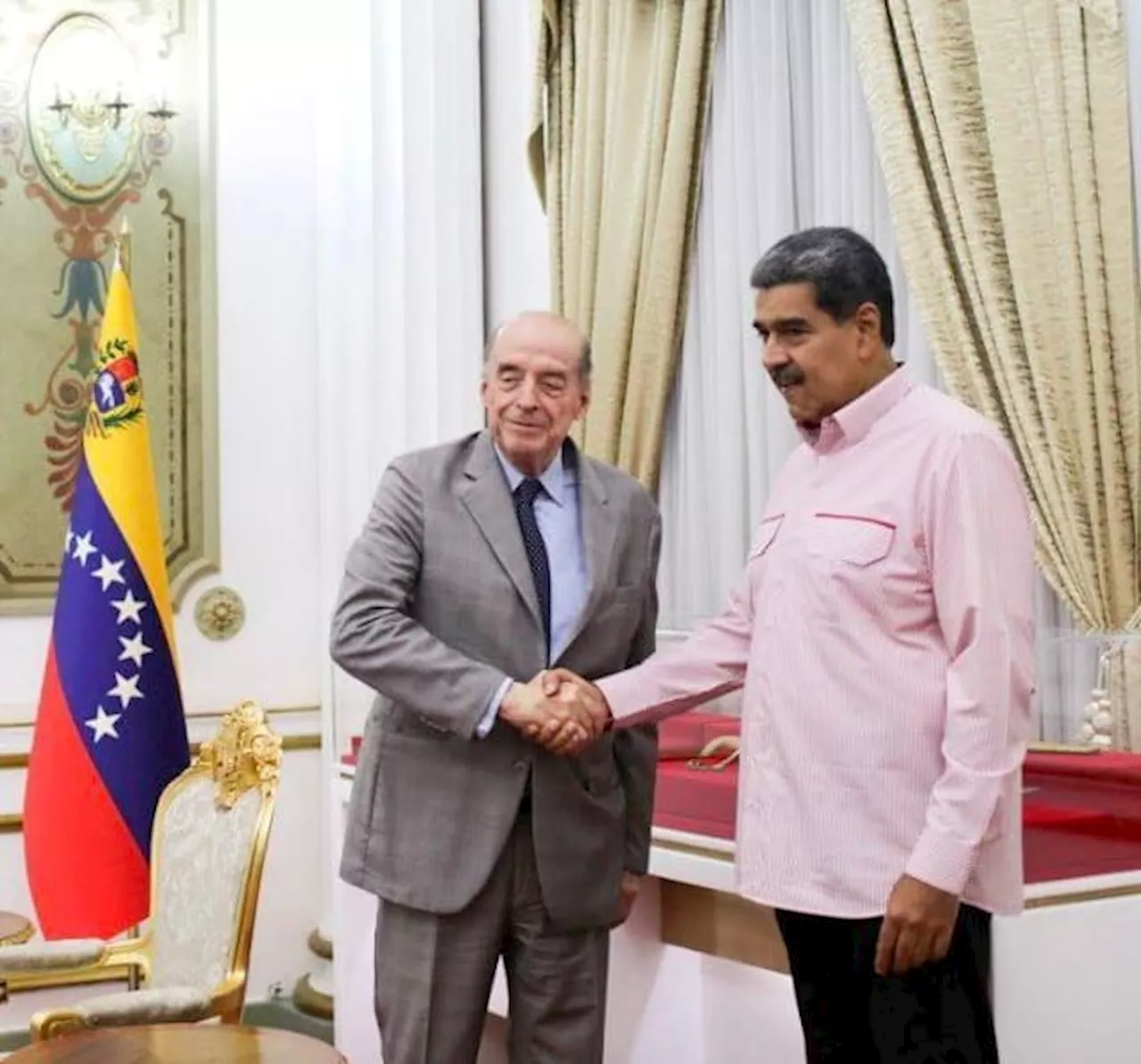 Visita de Álvaro Leyva a Venezuela fue a título personal: Gobierno Colombiano