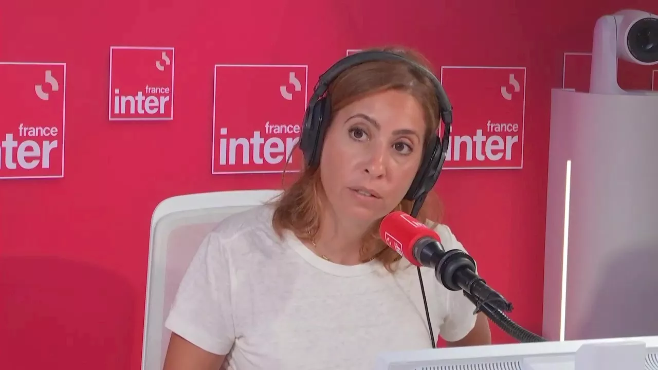 Emmanuel Macron étrillé par un ancien fidèle, Léa Salamé bouche bée en direct