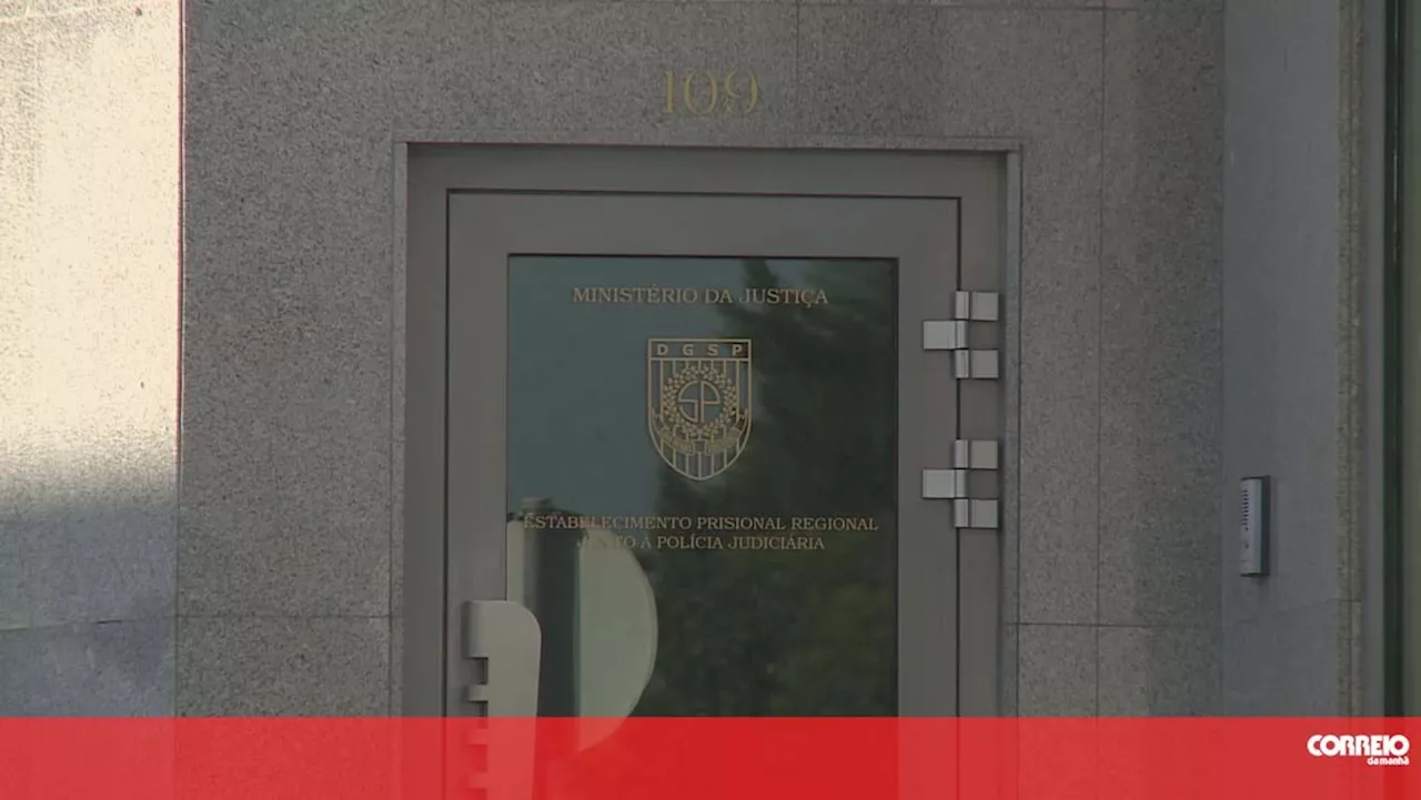 Ministério da Justiça leiloa carros de luxo e outros bens apreendidos em processos