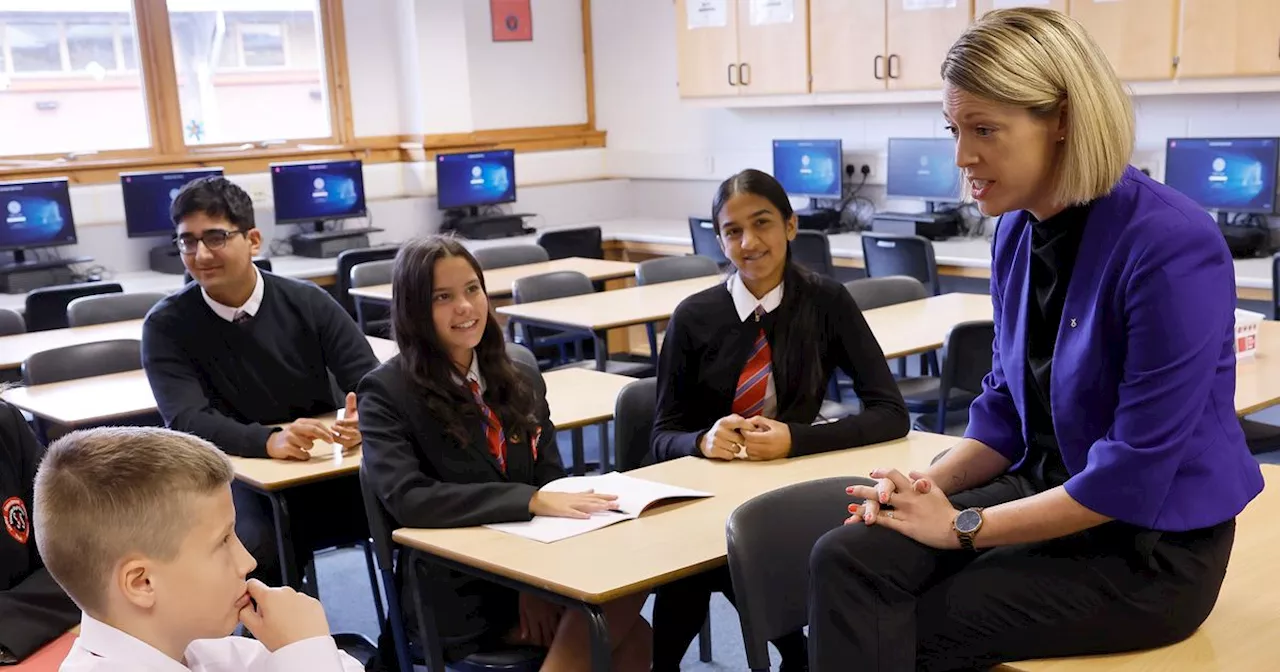 Stirling schools given option to enforce mobile phone ban