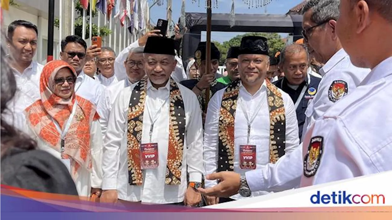 Ahmad Syaikhu-Ilham Habibie Resmi Daftar Pilgub Jabar 2024