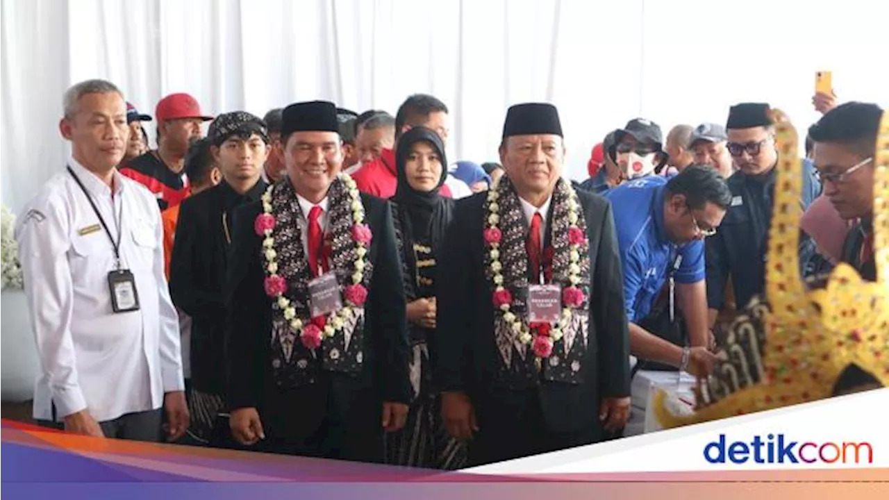 Wahyu-Suharyono Daftar Pilkada Pati Didampingi Eks Bupati Haryanto