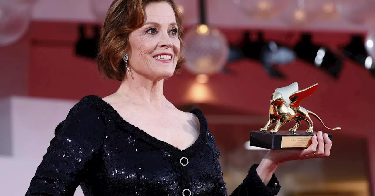 Goldener Löwe für Sigourney Weaver: „Werde immer gefragt, warum ich ‚starke Frauen’ spiele“