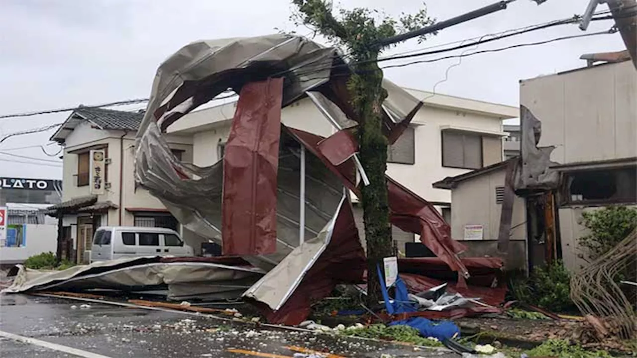 Typhoon Shanshan makes landfall in Japan, killing 3 and snarling air traffic