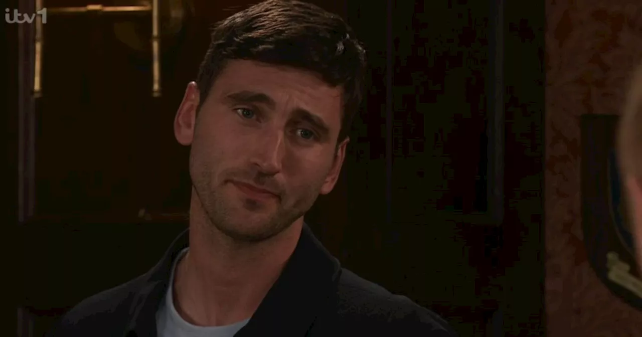 ITV Coronation Street showdown 'sealed' for Kit as unlikely resident set to 'take him down'