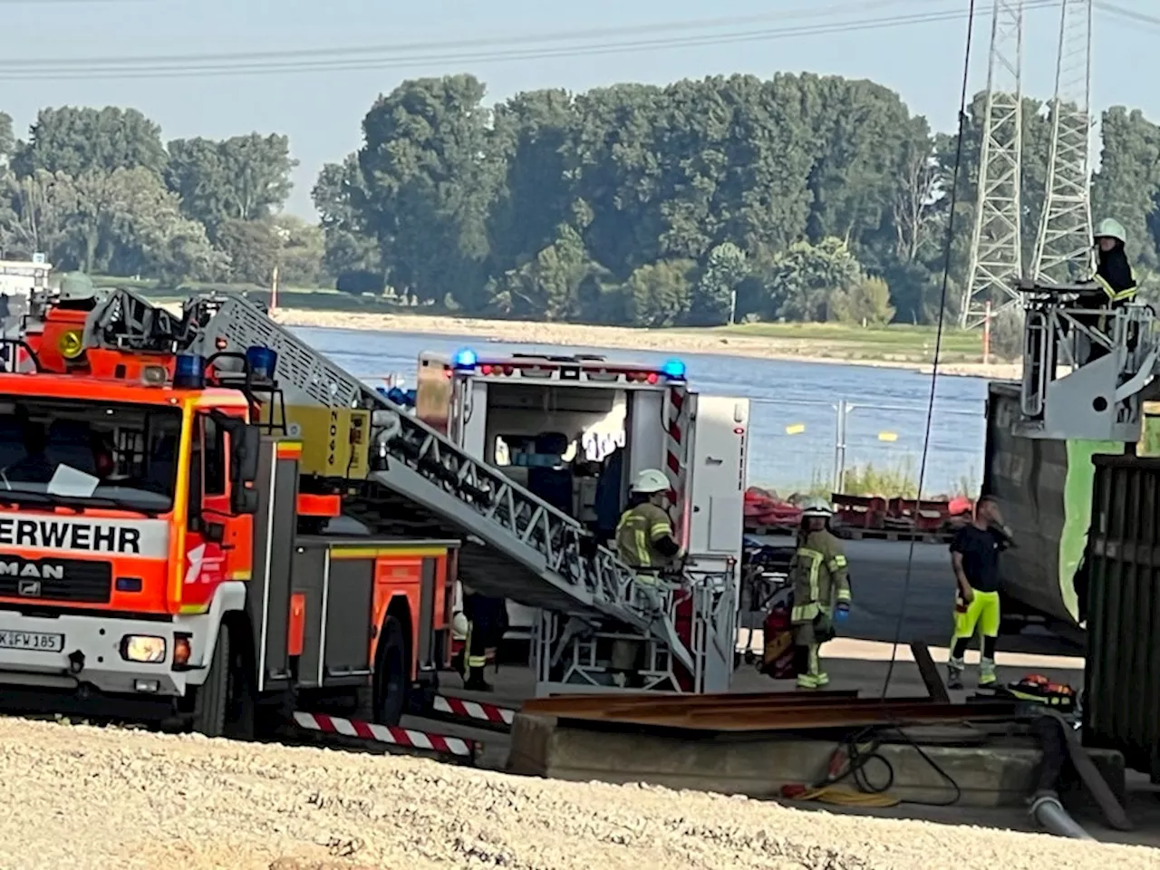 Person stirbt bei Bauarbeiten an Rheinbrücke Leverkusen