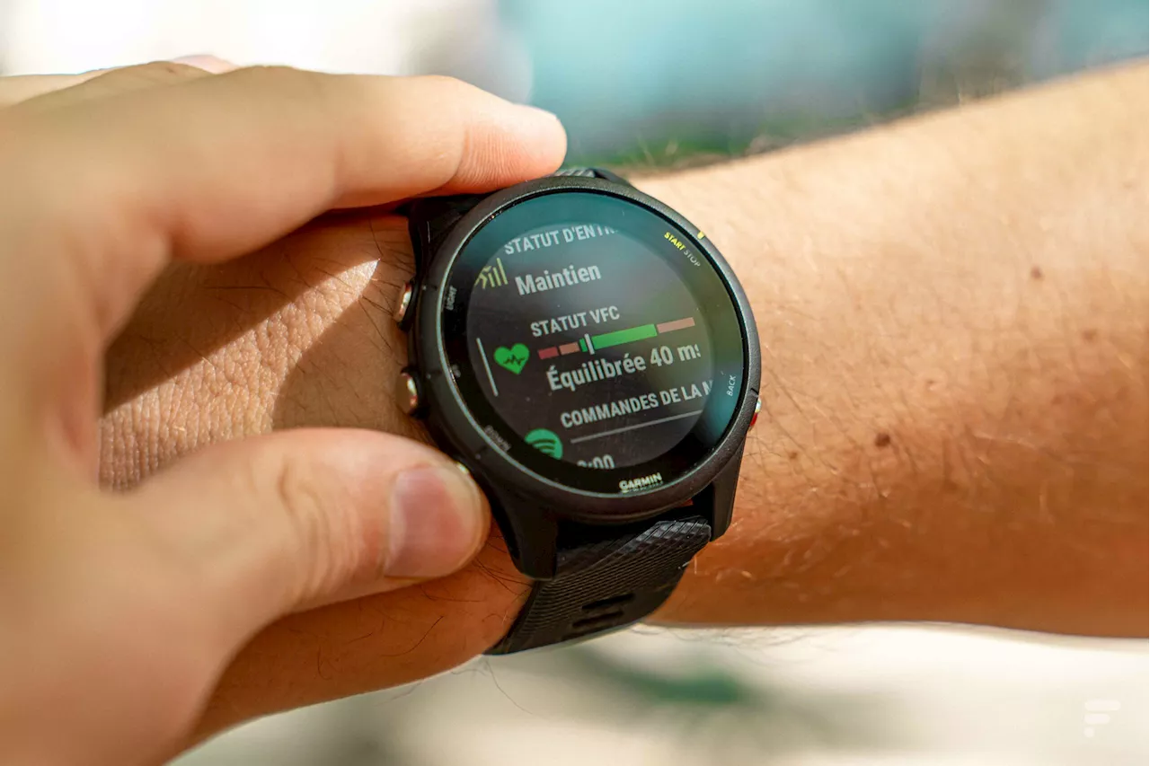 Garmin Forerunner 255 : plus de 100 € de remise pour cette montre connectée sportive notée 9/10