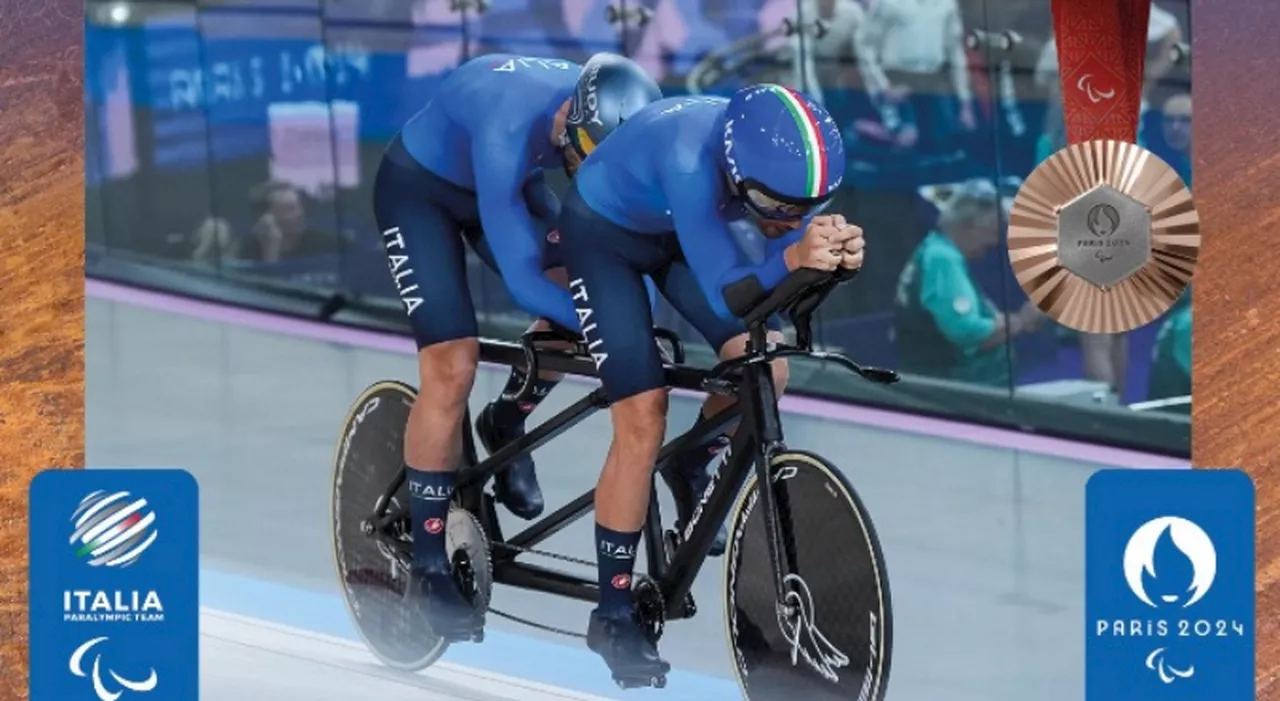 Paralimpiadi, Bernard vince la prima medaglia per l'Italia a Parigi: bronzo nell'inseguimento individuale di c