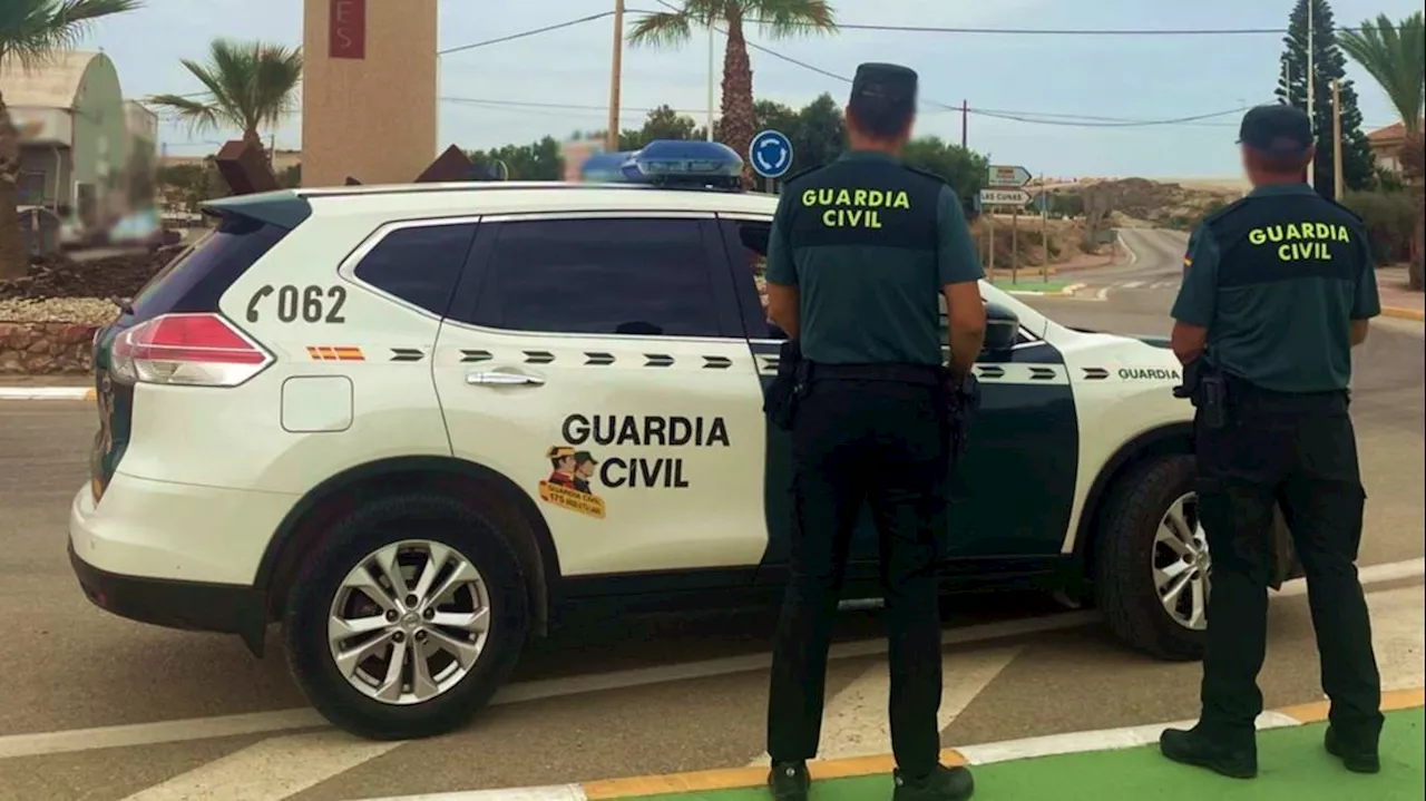 Un guardia civil fuera de servicio salva a un hombre en Almería