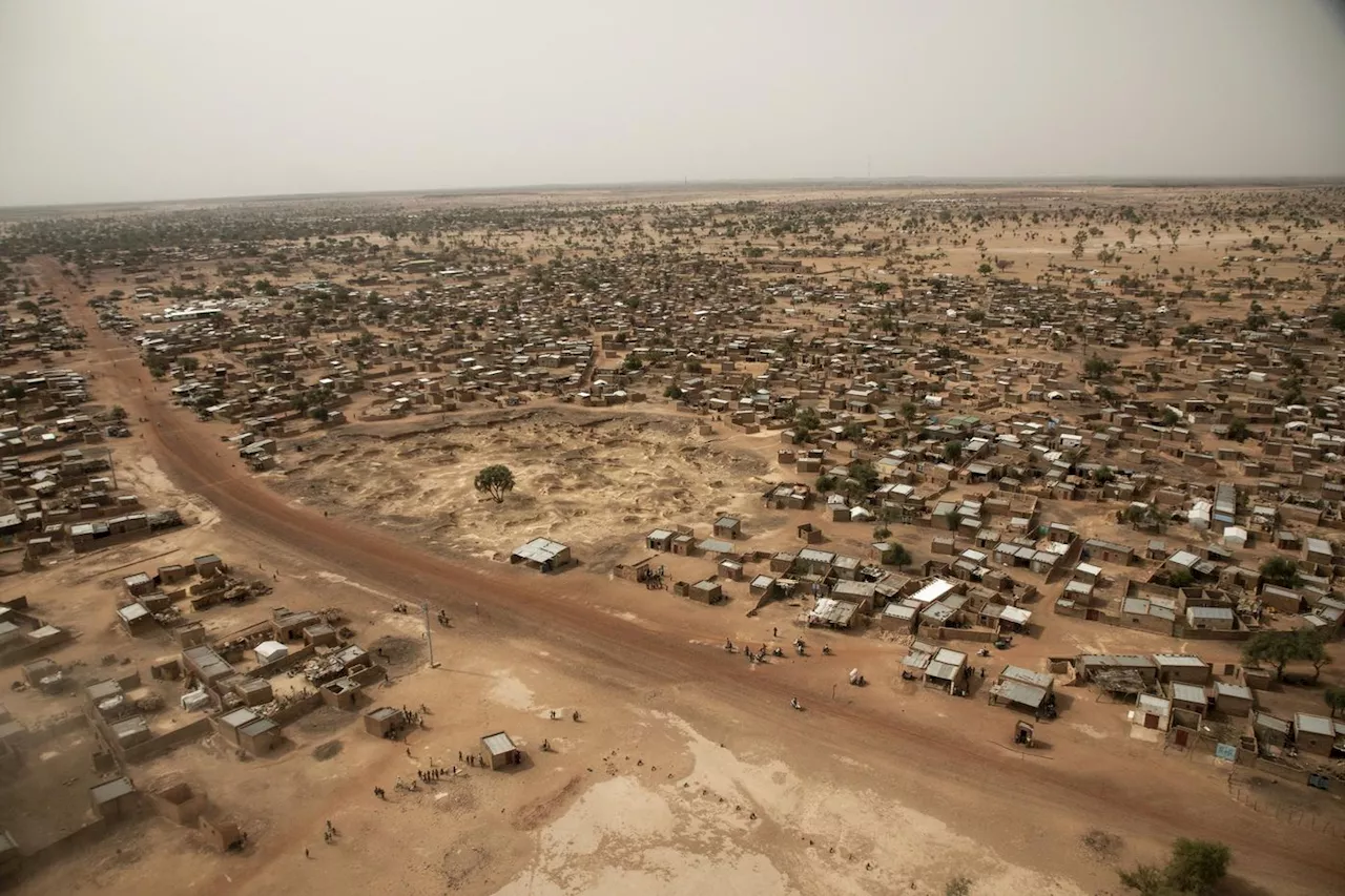 Massacre de masse au Burkina : entre 300 et 400 tués dans l’attaque djihadiste de Barsalogho