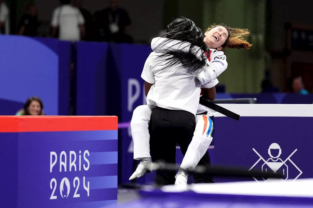 Paris 2024 : Zakia Khudadadi décroche la première médaille paralympique de l’histoire des réfugiés