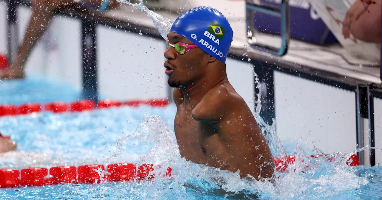 Natation aux Jeux paralympiques 2024 : Gabriel dos Santos Araujo, le don d’onduler